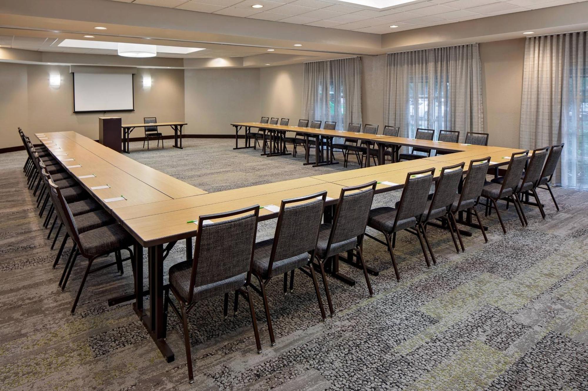 Courtyard By Marriott Fort Lauderdale North/Cypress Creek Bagian luar foto