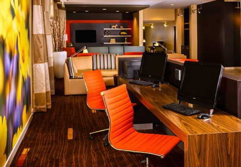 Courtyard By Marriott Fort Lauderdale North/Cypress Creek Bagian luar foto