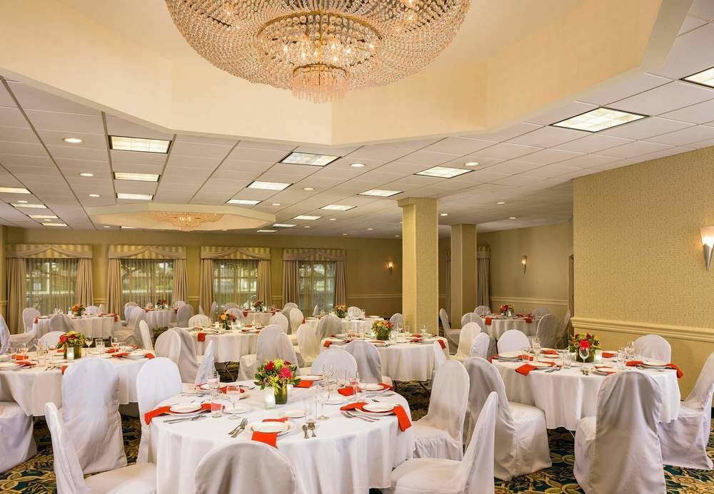 Courtyard By Marriott Fort Lauderdale North/Cypress Creek Bagian luar foto